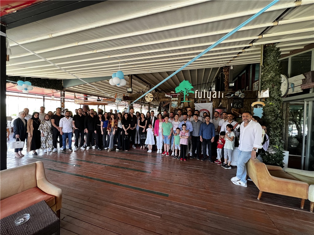 BARO YÖNETİMİMİZ VE STAJYER AVUKATLARIMIZ KAHVALTIDA BİR ARAYA GELDİ 
