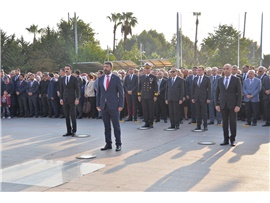 MERSİN BAROSU ATA’SINI ANDI