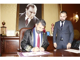 YEMİN EDİP AVUKAT OLDULAR