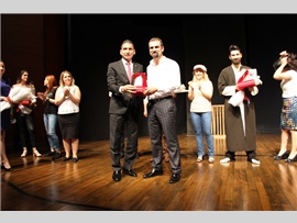 MERSİN BAROSU TİYATRO ETKİNLİĞİ COŞKUYLA SAHNELENDİ...