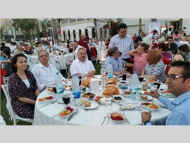 MERSİN BAROSU İFTAR PROGRAMI VE YEMEĞİ AVUKATLARIMIZIN YOĞUN  KATILIMI İLE GERÇEKLEŞTİRİLDİ.