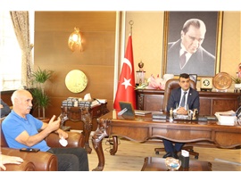 İNSAN HAKLARI DERNEĞİ MERSİN ŞUBE YÖNETİMİNDEN BAROMUZA ZİYARET