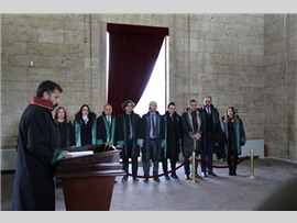 MERSİN BAROSU ATA’NIN HUZURUNDA