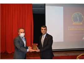 ÖĞRENCİLERE AVUKATLIK MESLEĞİ ANLATILDI