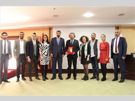 MERSİN BAROSU ‘İNSAN HAKLARI’ KONULU PANEL DÜZENLEDİ