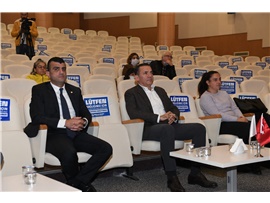 İNSAN HAKLARINA BAKIŞ KONULU PANEL DÜZENLENDİ