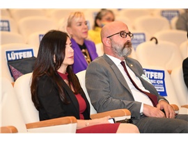 İNSAN HAKLARINA BAKIŞ KONULU PANEL DÜZENLENDİ