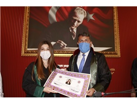 BAŞKANIMIZ YEŞİLBOĞAZ’DAN GENÇ MESLEKTAŞLARINA “HUKUK VE VİCDAN” VURGUSU