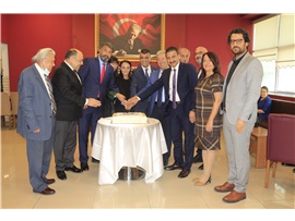 BAROMUZUN KURULUŞUNUN 97. YIL GELENEKSEL PASTA KESİM TÖRENİ YAPILDI