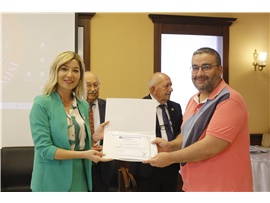 ARABULUCULUK EĞİTİMİNİ TAMAMLAYAN 4. GRUP KATILIMCILAR SERTİFİKALARINI ALDI