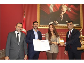 CUMHURİYET KUPASINDA DERECEYE GİREN AVUKATLARIMIZA PLAKET VERİLDİ