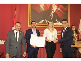 CUMHURİYET KUPASINDA DERECEYE GİREN AVUKATLARIMIZA PLAKET VERİLDİ