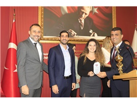 CUMHURİYET KUPASINDA DERECEYE GİREN AVUKATLARIMIZA PLAKET VERİLDİ