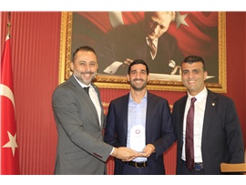 CUMHURİYET KUPASINDA DERECEYE GİREN AVUKATLARIMIZA PLAKET VERİLDİ