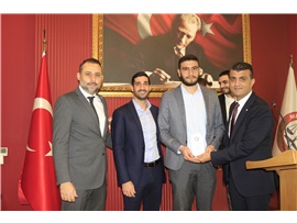 CUMHURİYET KUPASINDA DERECEYE GİREN AVUKATLARIMIZA PLAKET VERİLDİ