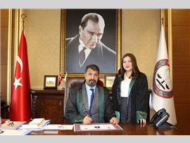 İKİ GENÇ AVUKATIMIZ YEMİN EDİP CÜBBE GİYDİ