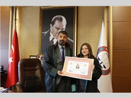 İKİ GENÇ AVUKATIMIZ YEMİN EDİP CÜBBE GİYDİ