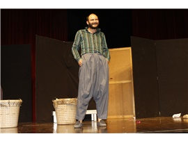AVUKATLARIMIZ ‘AMCA SİZE İNSAN DİYEBİLİR MİYİM?’ TİYATRO OYUNUNU SAHNELEDİ