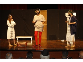 AVUKATLARIMIZ ‘AMCA SİZE İNSAN DİYEBİLİR MİYİM?’ TİYATRO OYUNUNU SAHNELEDİ