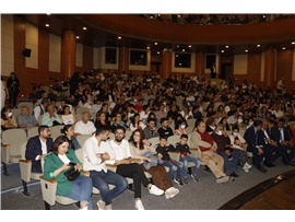 AVUKATLARIMIZ ‘AMCA SİZE İNSAN DİYEBİLİR MİYİM?’ TİYATRO OYUNUNU SAHNELEDİ