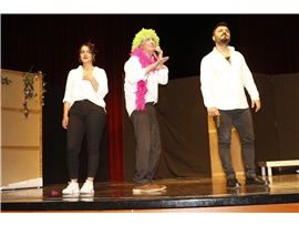 AVUKATLARIMIZ ‘AMCA SİZE İNSAN DİYEBİLİR MİYİM?’ TİYATRO OYUNUNU SAHNELEDİ