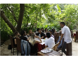 BARO YÖNETİMİMİZ VE STAJYER AVUKATLARIMIZ KAHVALTIDA BİR ARAYA GELDİ