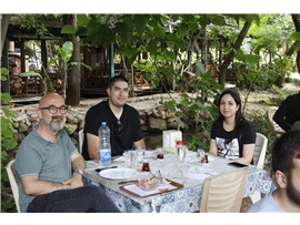 BARO YÖNETİMİMİZ VE STAJYER AVUKATLARIMIZ KAHVALTIDA BİR ARAYA GELDİ