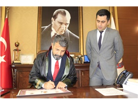 İDRİS TURGUT YEMİN EDEREK AVUKAT OLDU