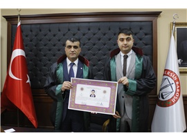 DÖRT STAJYER AVUKATIMIZ, AVUKATLIK RUHSATNAMESİNİ ALDI