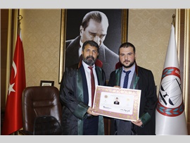 YEŞİLBOĞAZ:  “DEMOKRATİK VE ÇAĞDAŞ HUKUKUN YENİDEN TESİSİNDE ÖNCÜ ROL ALMALIYIZ”