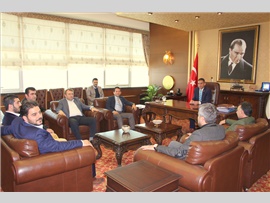 Ziyaret- MÜSİAD Mersin Şubesi Başkanı Sayın; Hakan KAYACI, Baro Başkanımızı makamında ziyaret etti.