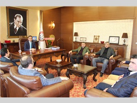 Ziyaret- MÜSİAD Mersin Şubesi Başkanı Sayın; Hakan KAYACI, Baro Başkanımızı makamında ziyaret etti.