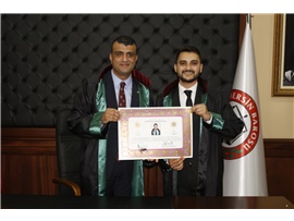 2 STAJYER AVUKATMIZ CÜBBE GİYDİ
