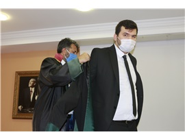 ADALETE FENER YAKMAK İÇİN CÜBBE GİYDİLER