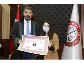 ADALETE FENER YAKMAK İÇİN CÜBBE GİYDİLER