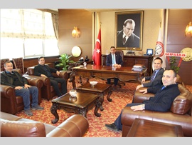 Ziyaret-Mersin Üniversitesi Eğitim Fakültesinden Prf.Dr. Lütfi ÜREDİ, Başkanımızı makamında ziyaret etti.
