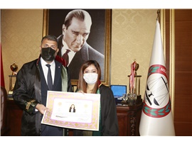 ADALET MÜCADELESİ İÇİN AVUKAT OLDULAR
