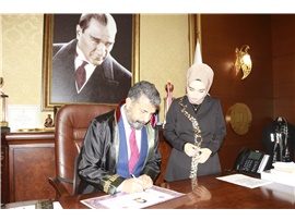 ADALET MÜCADELESİ İÇİN CÜBBE GİYDİLER