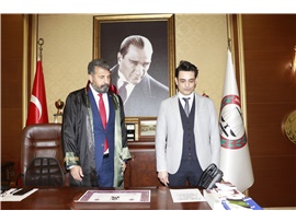 ADALET MÜCADELESİ İÇİN CÜBBE GİYDİLER