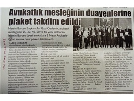 Duayen avukatlara plaket takdim edildi