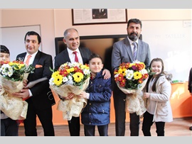 YEŞİLBOĞAZ:   “ÇOCUKLARINIZA KARNE NOTU NEDENİYLE ŞİDDET UYGULAMAYIN”