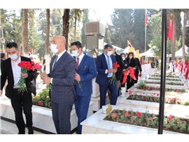 BAŞKANIMIZ AV. BİLGİN YEŞİLBOĞAZ, ÇANAKKALE ŞEHİTLERİNİ ANDI