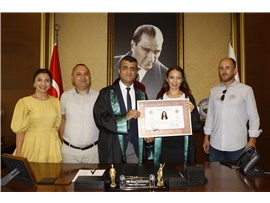 CÜBBE GİYİP AVUKAT OLDULAR