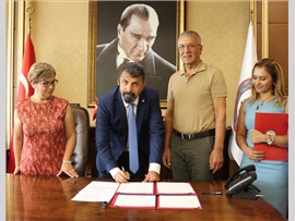 MERSİN BAROSU VE MEZİTLİ BELEDİYESİ, KADINLAR VE ÇOCUKLAR İÇİN EL ELE VERDİ