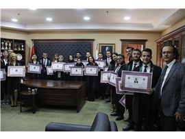 33 STAJYER AVUKTIMIZ CÜBBE GİYDİ