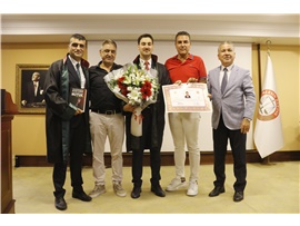 33 STAJYER AVUKTIMIZ CÜBBE GİYDİ