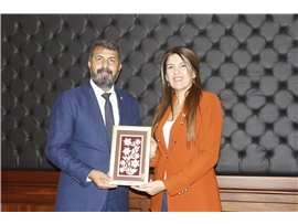 KKTC MERSİN BAŞKONSOLOSU ZALİHE MENDELİ, BARO BAŞKANIMIZ AV. BİLGİN YEŞİLBOĞAZ’I ZİYARET ETTİ