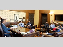 TBB GENÇ AVUKATLAR KURULTAYI MERSİN BAROSU TEMSİL HEYETİ, BARO BŞK. AV. ALİ ER’İ ZİYARET ETTİ