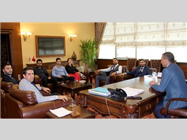 TBB GENÇ AVUKATLAR KURULTAYI MERSİN BAROSU TEMSİL HEYETİ, BARO BŞK. AV. ALİ ER’İ ZİYARET ETTİ