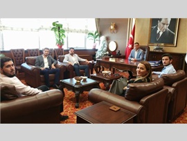 AK PARTİ GENÇLİK KOLLARI, BAŞKANIMIZI MAKAMINDA ZİYARET ETTİLER.
